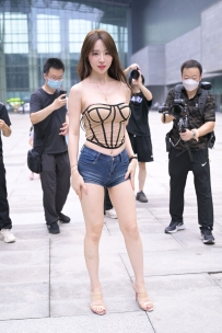 【精选街拍】Vol.3702 牛仔短裤魅力好身材 [155P-3.46GB]